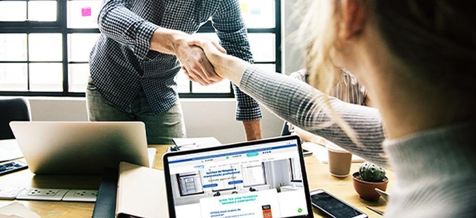 5 sinais de que sua empresa precisa terceirizar o serviço de limpeza!